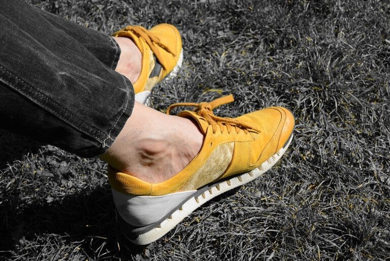 Buty na ceremonię zakończenia studiów – jak podkreślić elegancję?