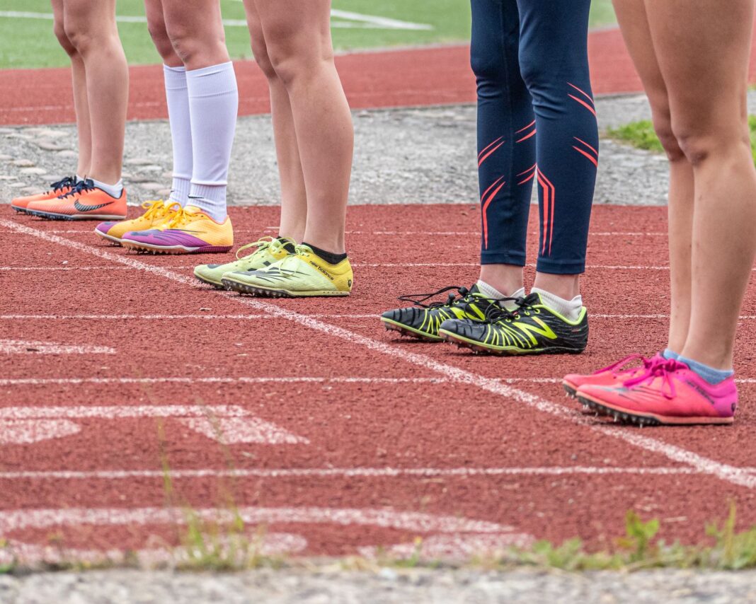 Pętlą biegacza (runner's knot): jak wiązać buty, by stopa nie przesuwała się w przód? Pętlą biegacza (runner's knot): jak wiązać buty, by stopa nie przesuwała się w przód?